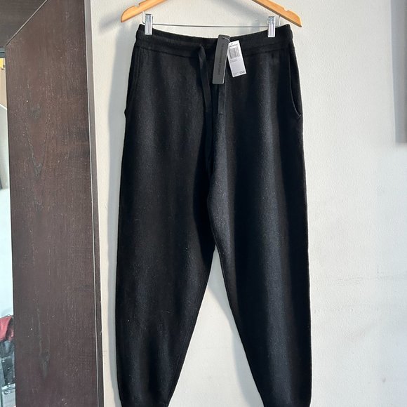 Black - 100% cashmere joggers - Picture 1 of 6